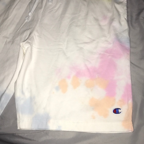Champion Men’s Tie Dye Shorts🆕 - Picture 5 of 16